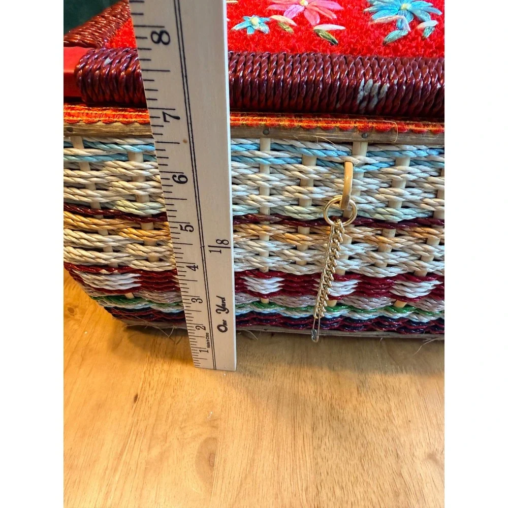 Unbranded vintage woven